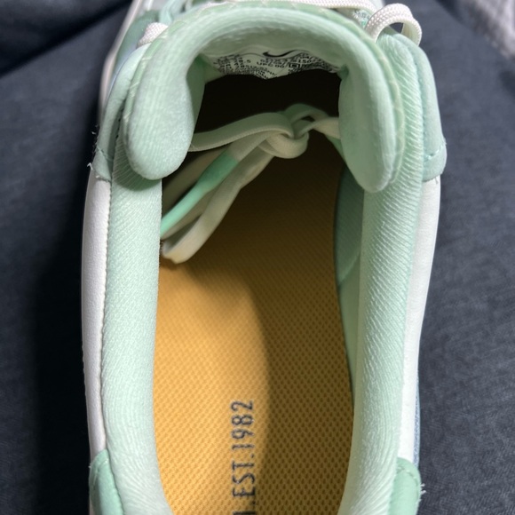 Nike Air Force 1 PLT.AF.ORM
Barely Green (Women's) - Picture 3 of 6